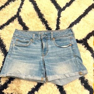 American eagle blue Jean short. Super stretch.